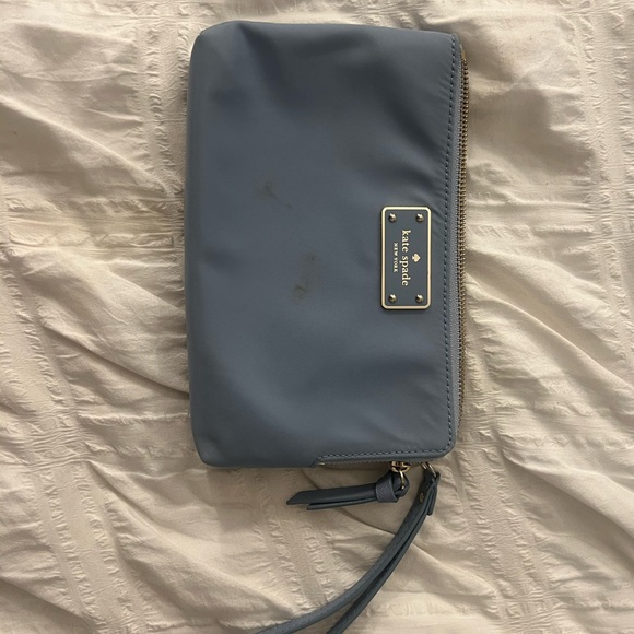 Kate Spade Slate Blue Wristlet - Picture 1 of 3